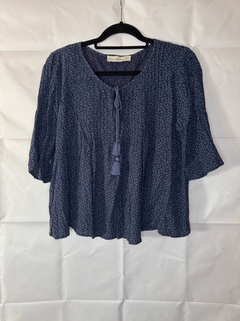 Abercrombie & Fitch Women’s M Flowy Boho Floral Blue Top
